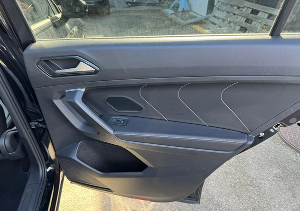 Volkswagen Tiguan Allspace cena 94900 przebieg: 5000, rok produkcji 2022 z Pobiedziska małe 379